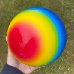 Boll - Regnbågsboll 18 cm