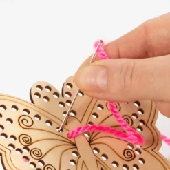 Dekorera själv – träfigurer med hål, 6 st.