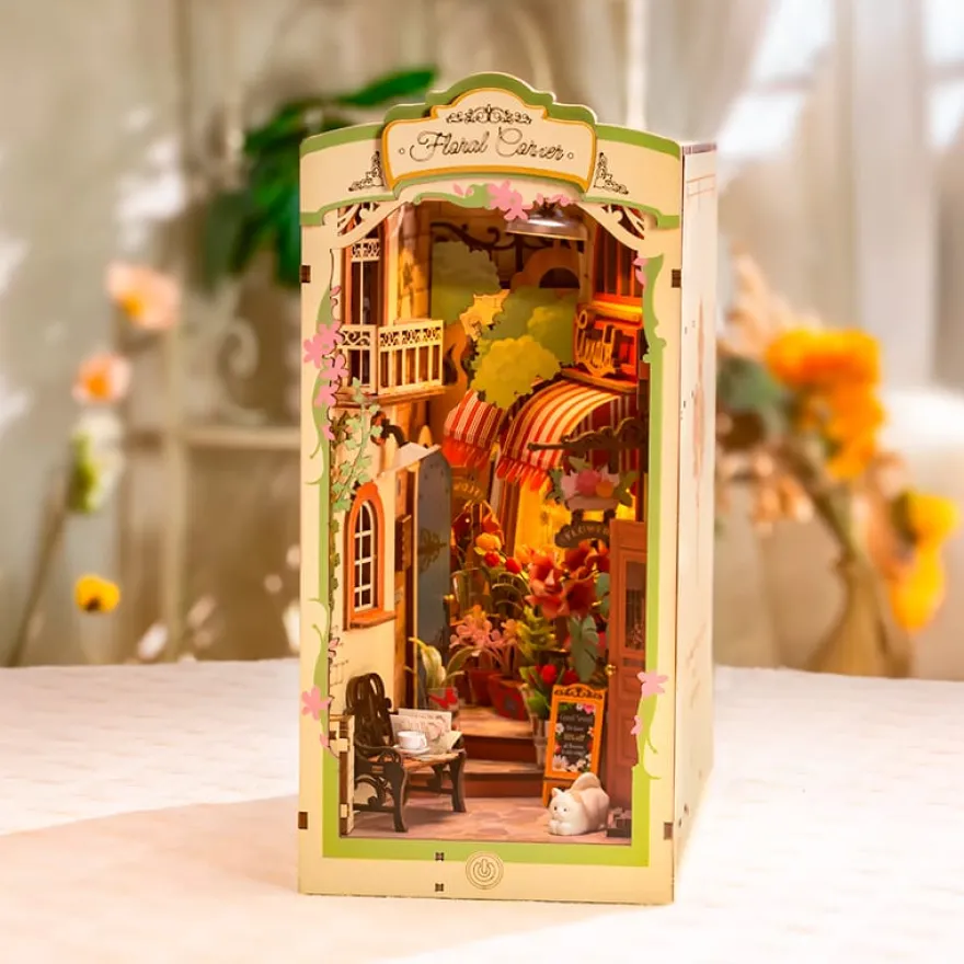 Hyllmagi – Floral Corner