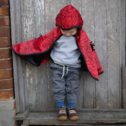 2-i-1 Spiderman/Batman-cape - Flera storlekar