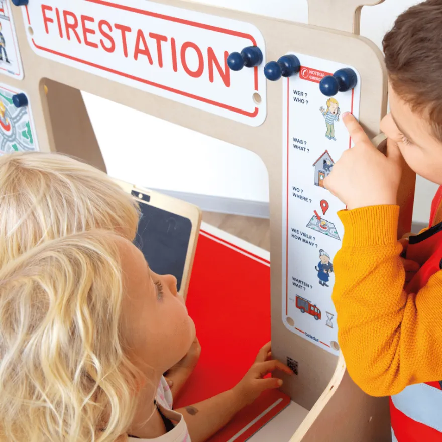 Lekstation 2-i-1 - Brandstation & polisstation