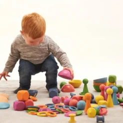 Montessori Regnbågeset, 84 delar
