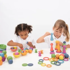 Montessori Regnbågeset, 84 delar