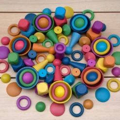 Montessori Regnbågeset, 84 delar