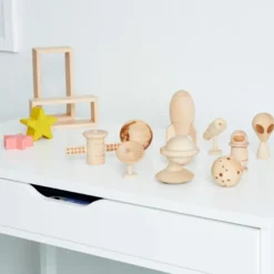 På äventyr i rymden - Träfigurer, 10 st.