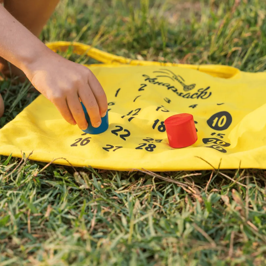 Trädgårdsspel – Knapsack